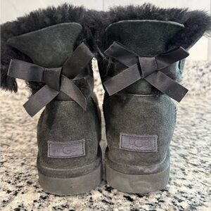 Women’s Bailey Bow Mini Ugg Boots